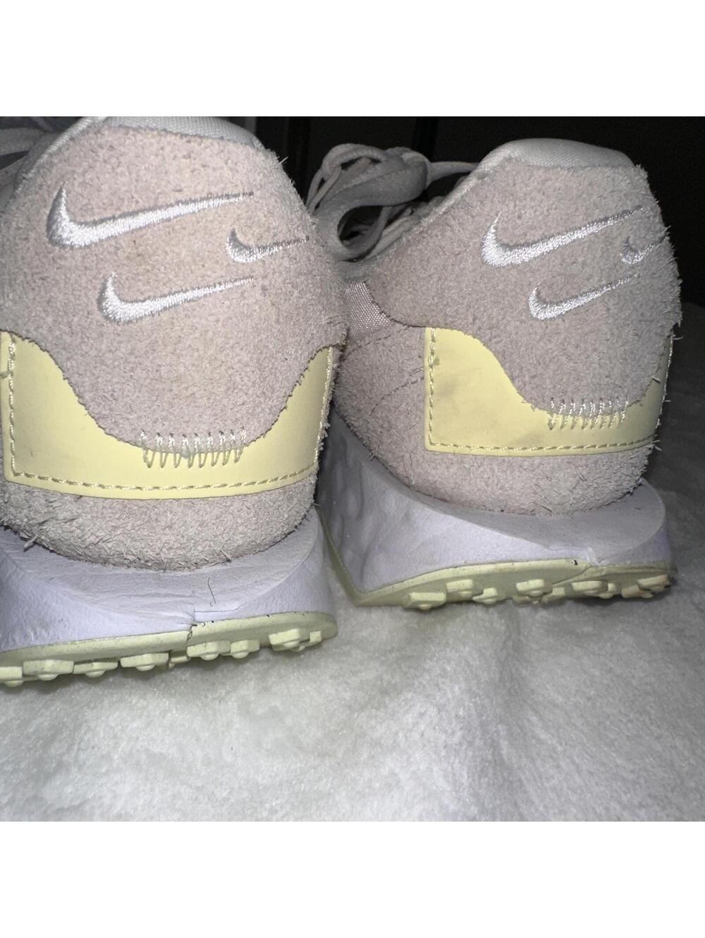 Nike Waffle One Womens 7.5 Cream Beige Suede Mesh Sneakers DC3579-002 - Picture 8 of 10